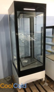 NOWA POWYSTAWOWA Witryna cukiernicza Igloo INNOVA T 74 rok 2017 (urządzenie po targach , nie używane)